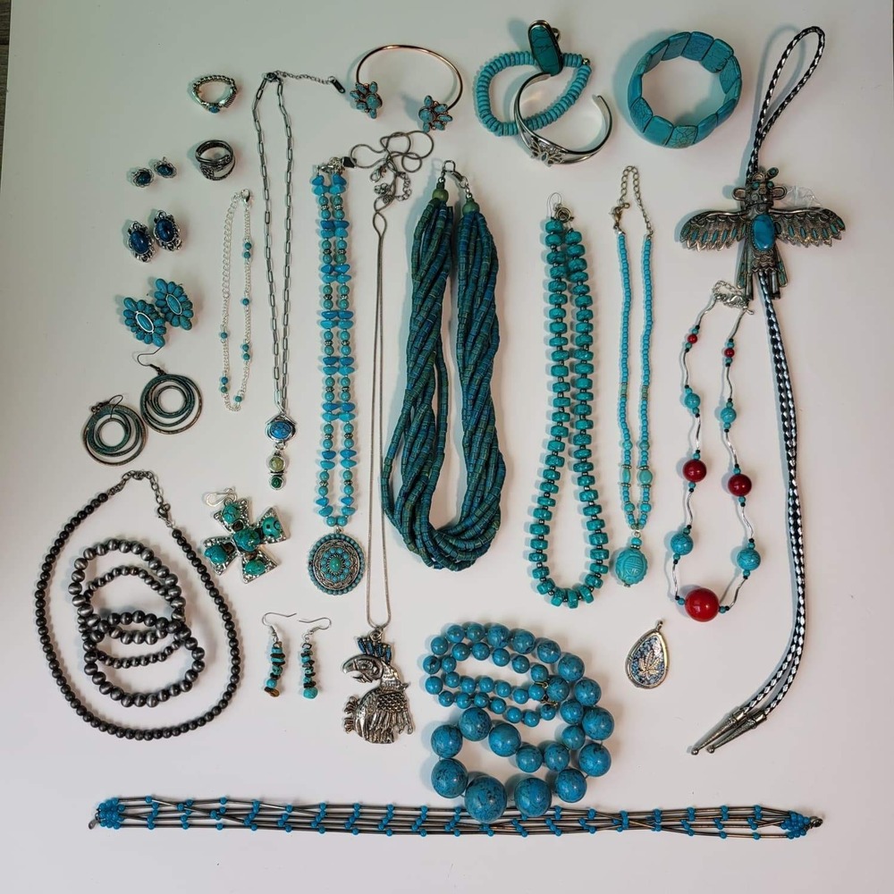 Vintage To Modern Southwest Turquoise Jewelry Lot Necklaces Bracelets Earrings